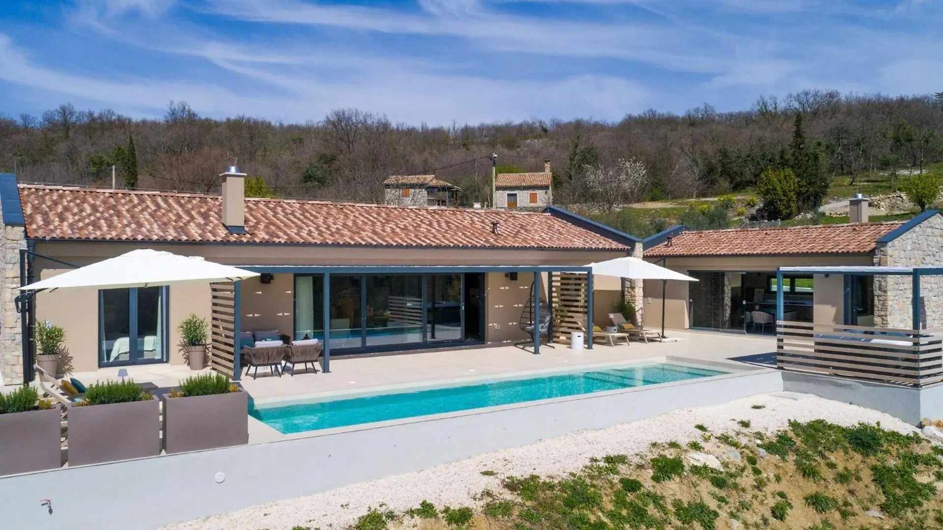 Villa Noeli With Swimming Pool Hum